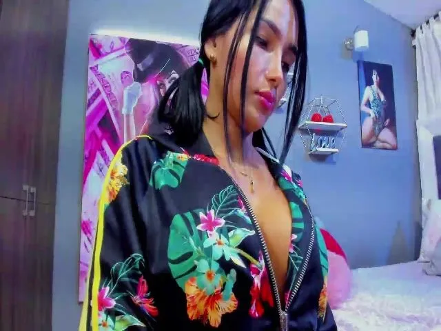 Live sex webcam photo for TifanyDaniel #272337884