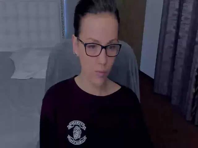 Live sex webcam photo for TiffanyRioxxx #272026170