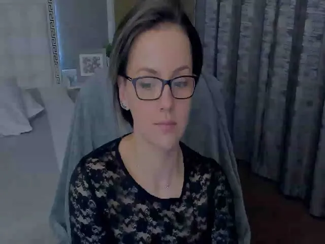 Live sex webcam photo for TiffanyRioxxx #272335973