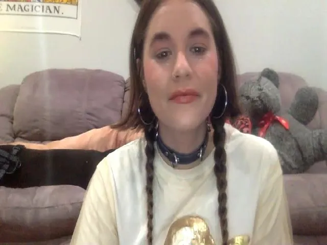 Live sex webcam photo for Tigerlily228 #273800116