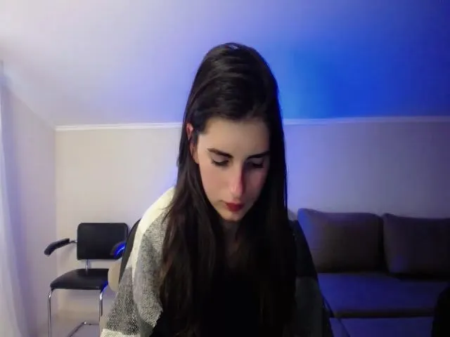 Live sex webcam photo for TinaBeckham #273998552