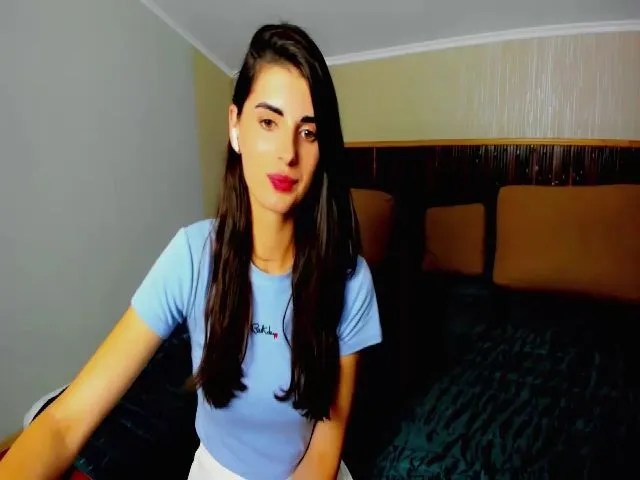 Live sex webcam photo for TinaBeckham #274214183