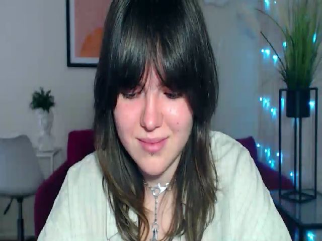 Live sex webcam photo for TinaTomson #272251125