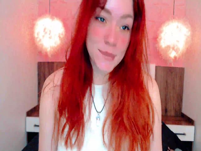 Live sex webcam photo for Tini_stoesel_ #272121720