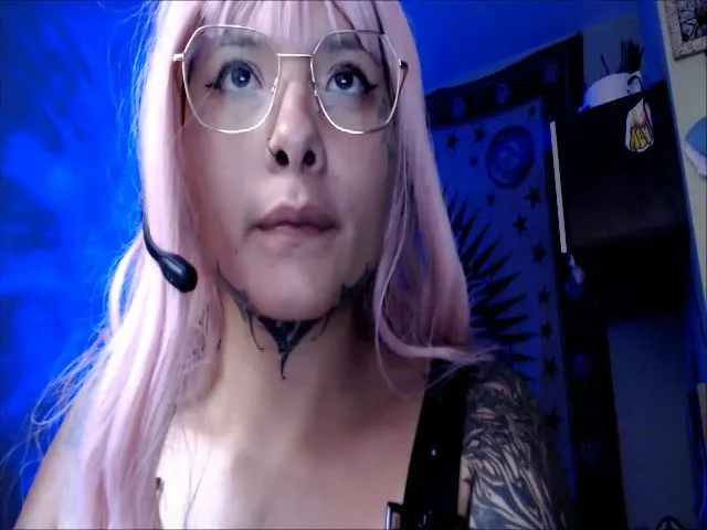 Live sex webcam photo for Tocxicolola #272724465