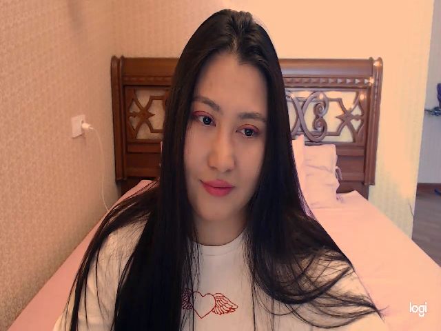 Live sex webcam photo for Tokyotease01 #273258766