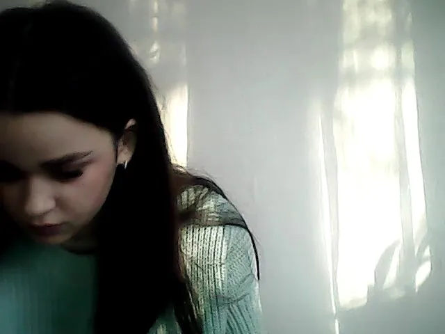 Live sex webcam photo for TomaMur #272513149