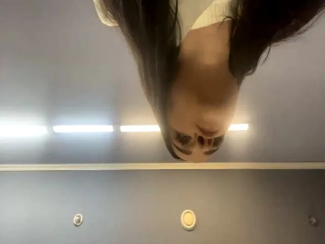 Live sex webcam photo for TomaMur #272528035