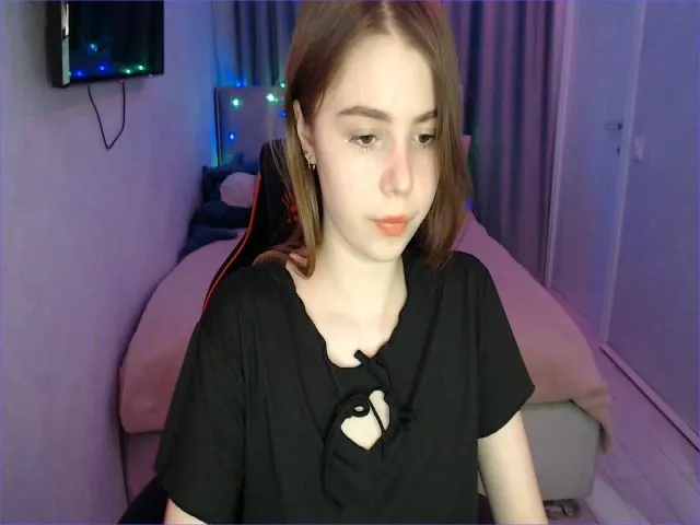 Live sex webcam photo for TriplePrinces #271763732