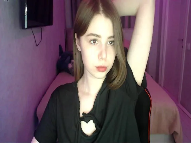 Live sex webcam photo for TriplePrinces #271994867