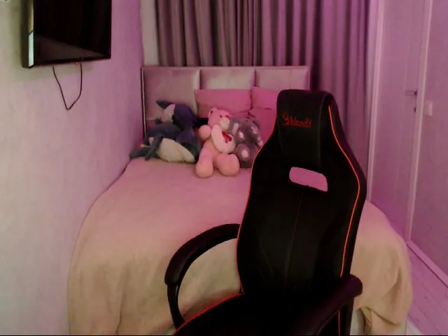 Live sex webcam photo for TriplePrinces #272134136