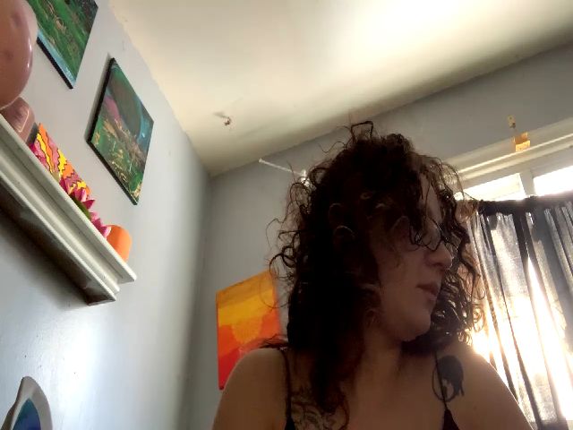 Live sex webcam photo for Trippyxxx420 #271910143