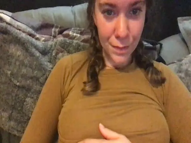 Live sex webcam photo for Trixiegirl3 #271980698