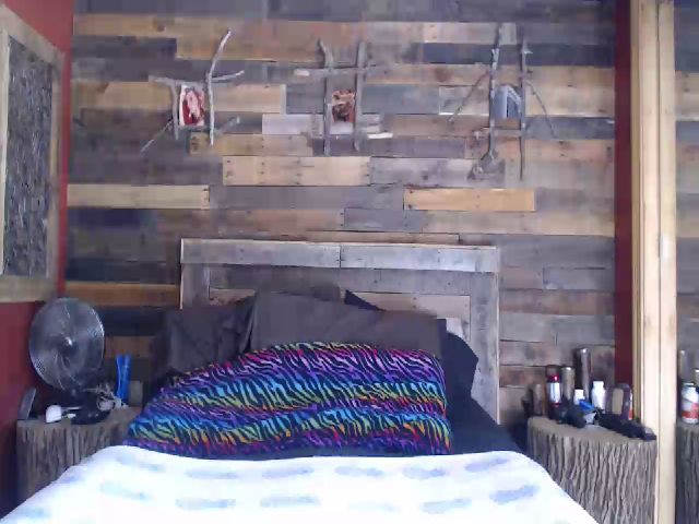 Live sex webcam photo for TrueHalo #272098094