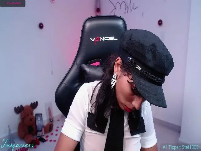 Live sex webcam photo for Turquesaxx #271689502
