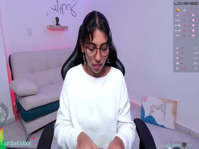 Live sex webcam photo for Turquesaxx #272902228
