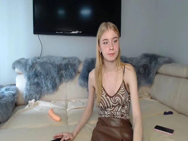 Live sex webcam photo for Twinsmilisa #274246980