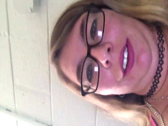 Live sex webcam photo for TxBabyGurl #271855891