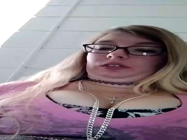 Live sex webcam photo for TxBabyGurl #271899863