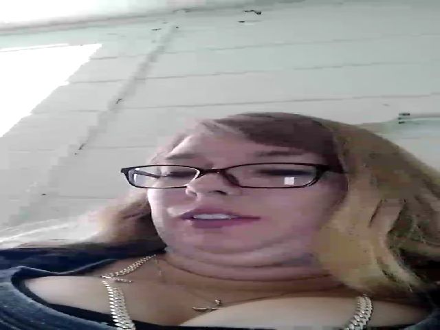 Live sex webcam photo for TxBabyGurl #271912277