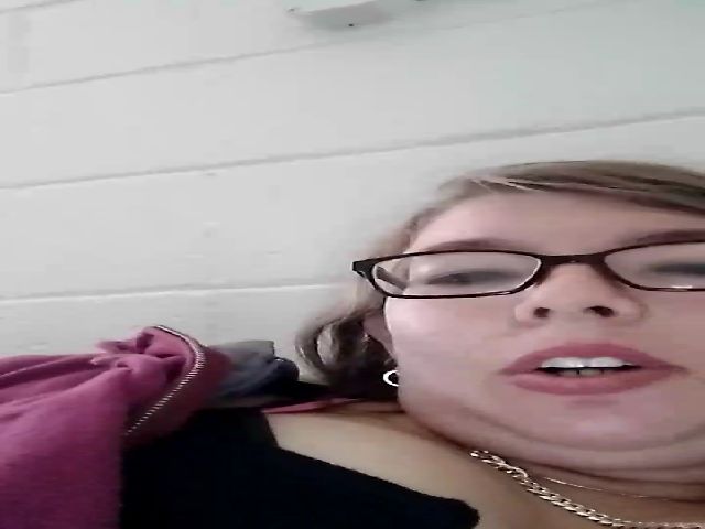 Live sex webcam photo for TxBabyGurl #271925645