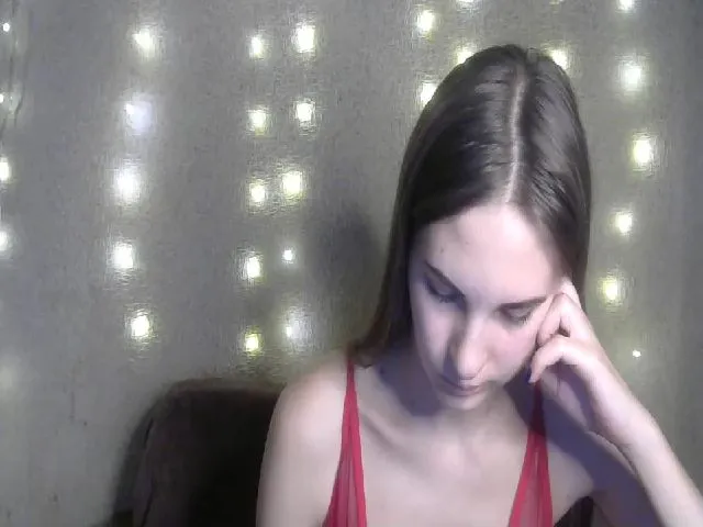 Live sex webcam photo for U_likeme #271971319
