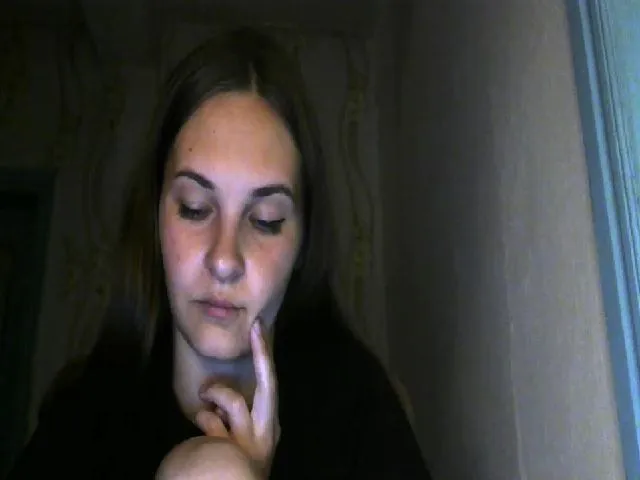 Live sex webcam photo for U_likeme #273556140