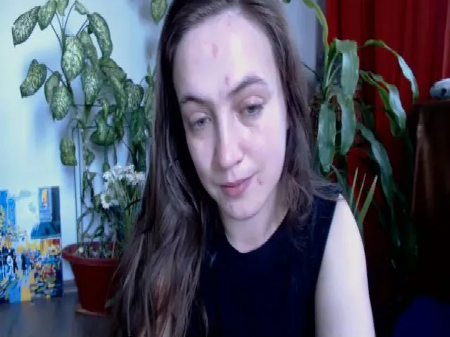 Live sex webcam photo for Umi__ #273875417