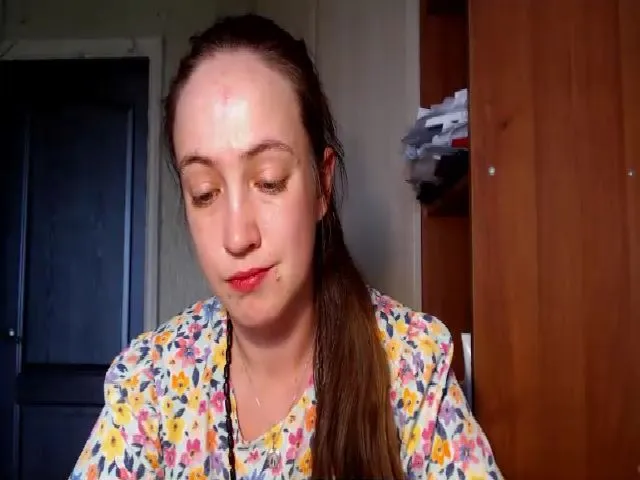 Live sex webcam photo for Umi__ #273947339