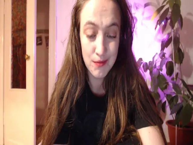 Live sex webcam photo for Umi__ #274303768
