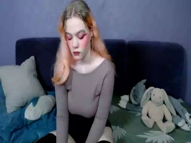 Live sex webcam photo for Unicorntears_ #272670054