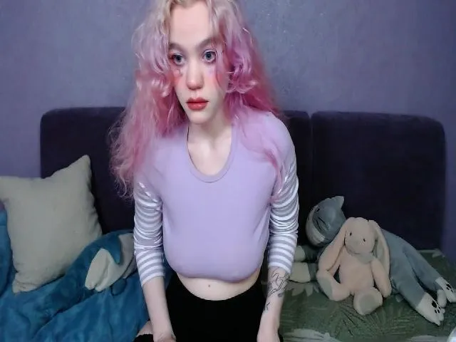 Live sex webcam photo for Unicorntears_ #273734010