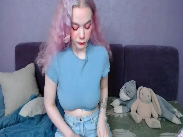 Live sex webcam photo for Unicorntears_ #273840714