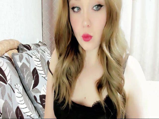 Live sex webcam photo for Ur_An_ge_ll #272234798