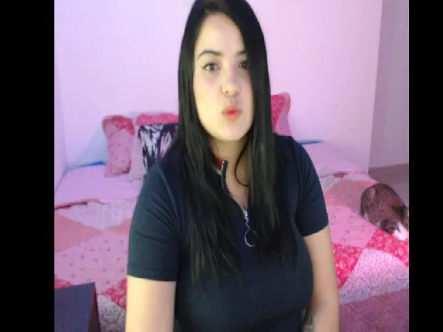 Live sex webcam photo for VALENTI_FE #272763424