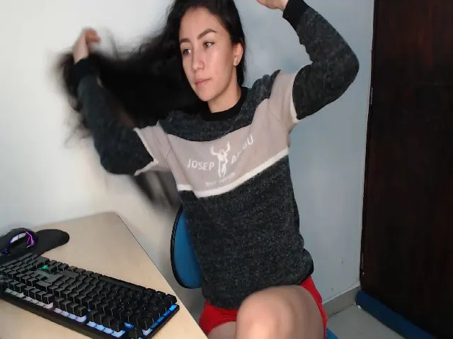 Live sex webcam photo for Valentina05 #272636467