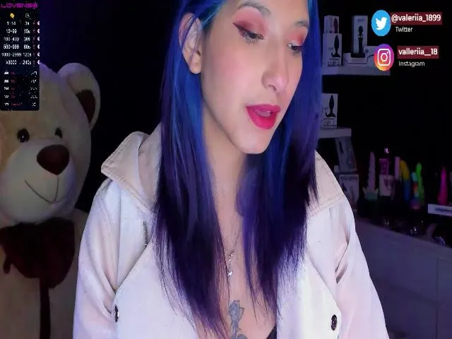 Live sex webcam photo for Valeriia_18 #272096321