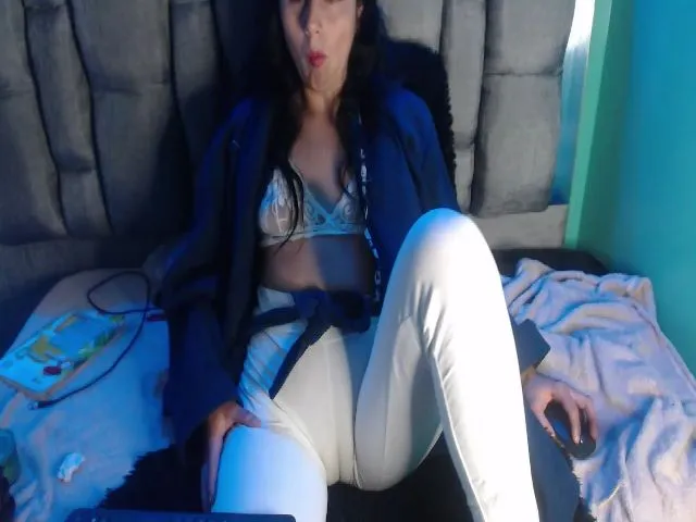 Live sex webcam photo for Valery_butock #272248377