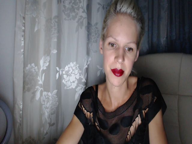 Live sex webcam photo for ValkyriaWild #273903106