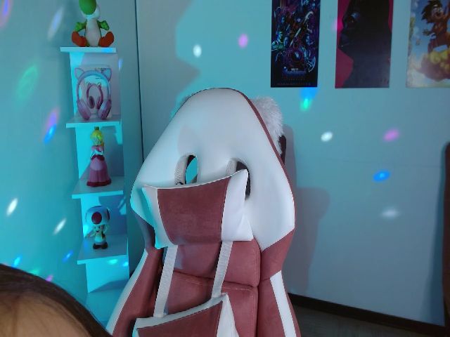 Live sex webcam photo for Vallerielong #272956549