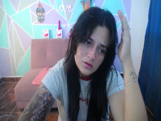 Live sex webcam photo for VanePervert #273851608