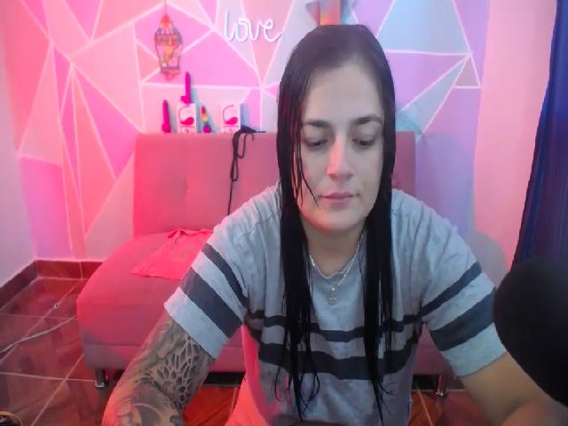 Live sex webcam photo for VanePervert #274035551