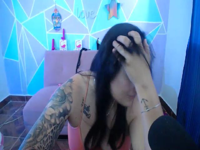 Live sex webcam photo for VanePervert #274321482