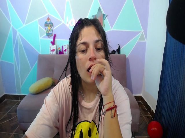 Live sex webcam photo for VanePervert #274588872