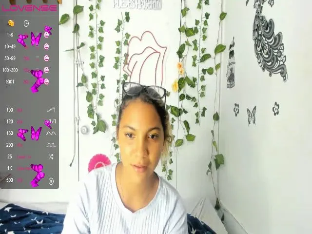 Live sex webcam photo for Vane_bigass23 #273183079