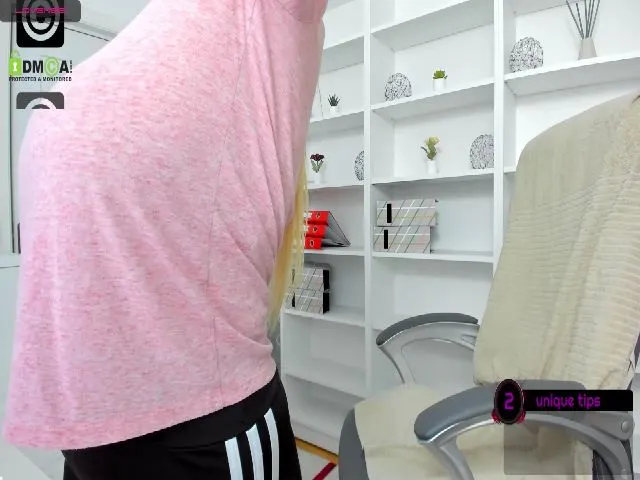 Live sex webcam photo for VanessaCroft #271879973