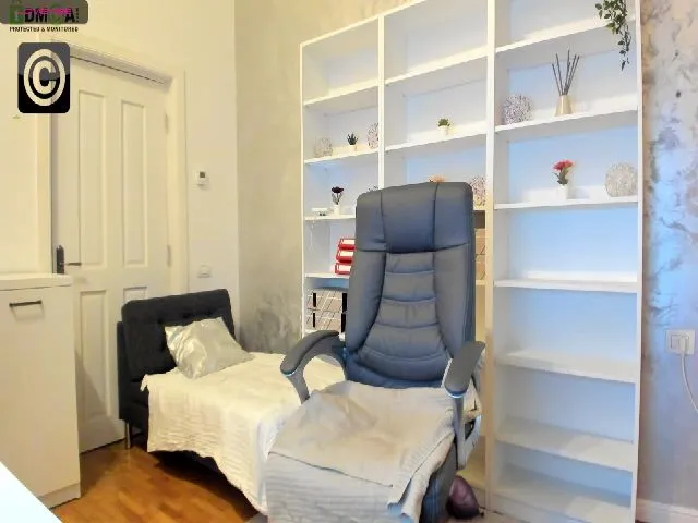 Live sex webcam photo for VanessaCroft #272548171