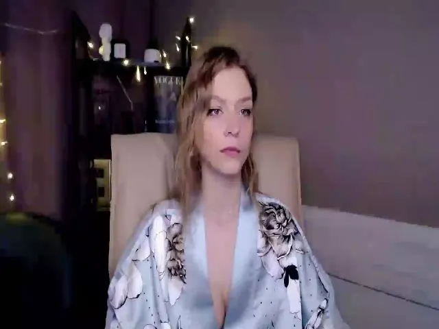 Live sex webcam photo for VanillaJenny #273377521