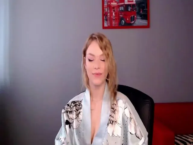 Live sex webcam photo for VanillaJenny #273414341