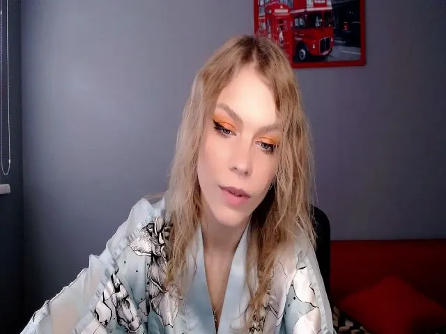 Live sex webcam photo for VanillaJenny #273455952